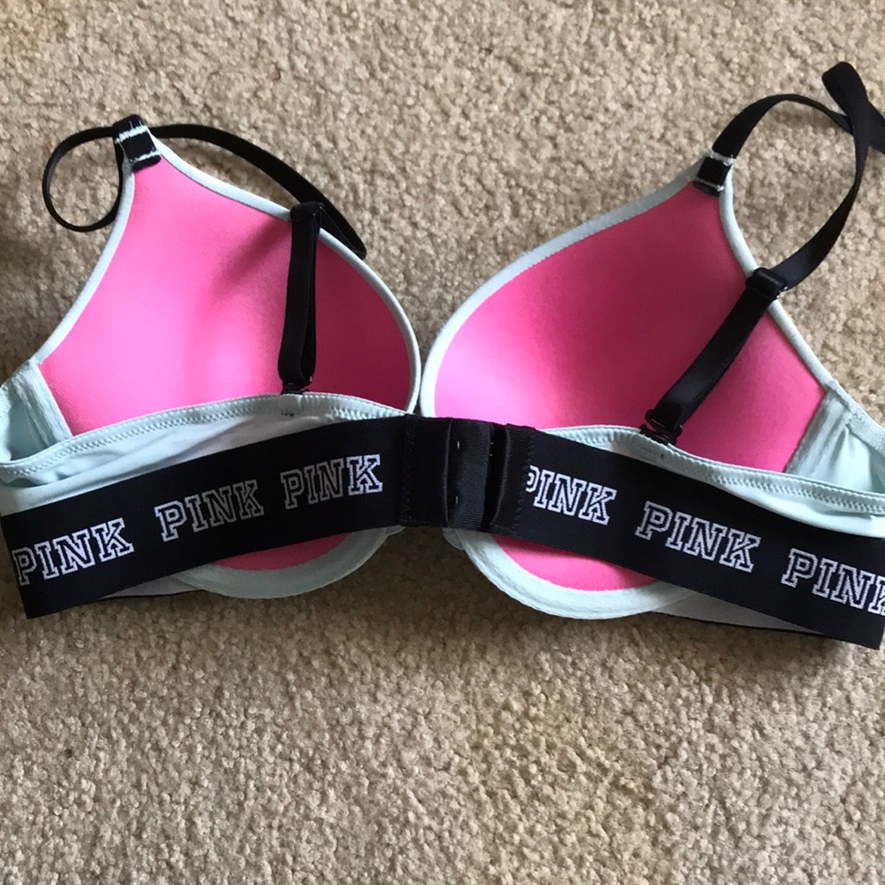 Pink bra - Picture 2 of 3